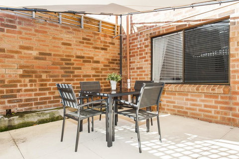 Forrest St - Accommodation Bookings 17