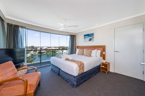 A 406 FANTASTIC OCEAN BEACH And MARINA VIEW APT - MANDURAH - Accommodation Bookings 12