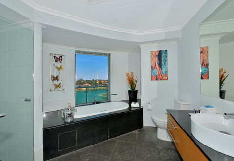 A 406 FANTASTIC OCEAN BEACH And MARINA VIEW APT - MANDURAH - Accommodation Bookings 30