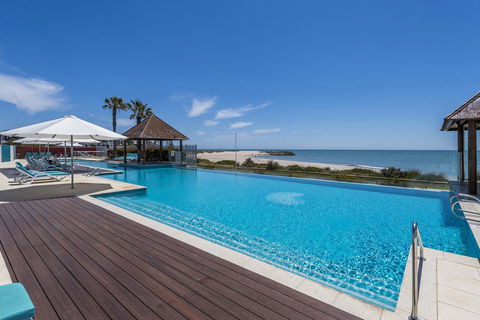 A 406 FANTASTIC OCEAN BEACH And MARINA VIEW APT - MANDURAH - Accommodation Bookings 1