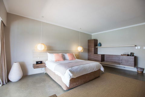 The Marina Hotel - Mindarie - Accommodation Bookings 6