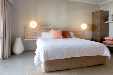 The Marina Hotel - Mindarie - Accommodation Bookings 20