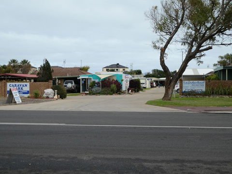Leander Reef Holiday Park - Accommodation Bookings 15