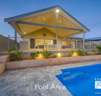 20 Madaffari Drive - Pool and Jetty - Accommodation Bookings