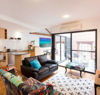 Windows on Pakenham - Accommodation Bookings