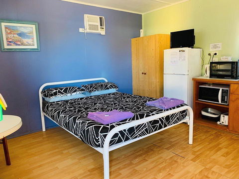 Shark Bay Cottages - Accommodation Bookings 24