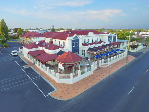 Esplanade Hotel Busselton - Accommodation Bookings 13