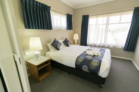 Esplanade Hotel Busselton - Accommodation Bookings 1