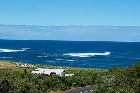 Aquatic Visions - Accommodation Bookings 1