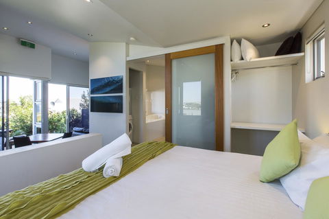 Aquatic Visions - Accommodation Bookings 2