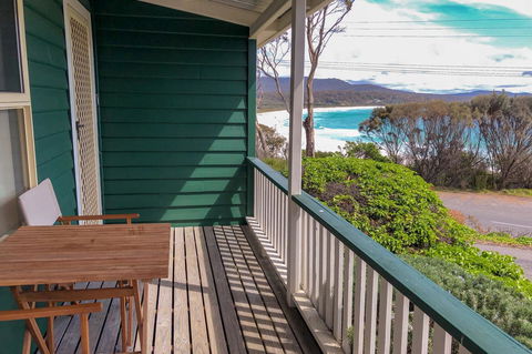 BINALONG BEACH COTTAGE Beachfront At Bay Of Fires Next To Restaurant - Accommodation Bookings 14