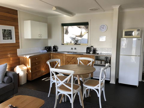 BINALONG BEACH COTTAGE Beachfront At Bay Of Fires Next To Restaurant - Accommodation Bookings 18