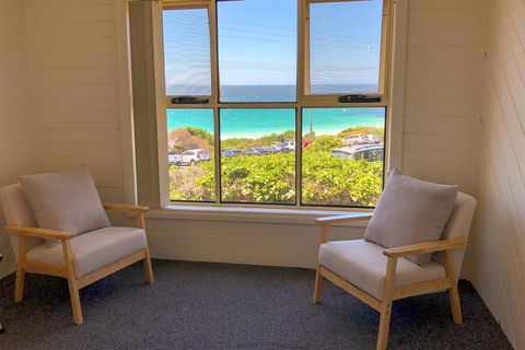 BINALONG BEACH COTTAGE Beachfront At Bay Of Fires Next To Restaurant - Accommodation Bookings 3