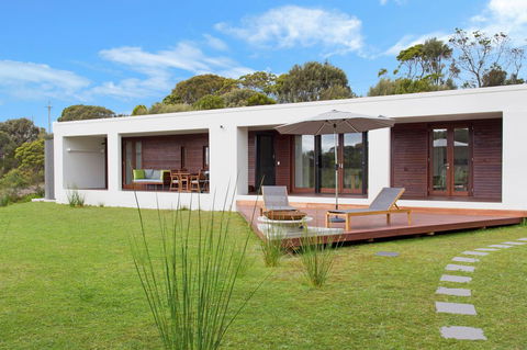 Tamar Solar Home - Accommodation Bookings 13