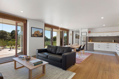 Tamar Solar Home - Accommodation Bookings 7
