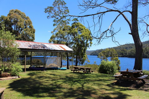 Tullah Lakeside Lodge - Accommodation Bookings 6