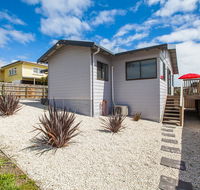 Bircoo Cottage Beach and Golf Getaway