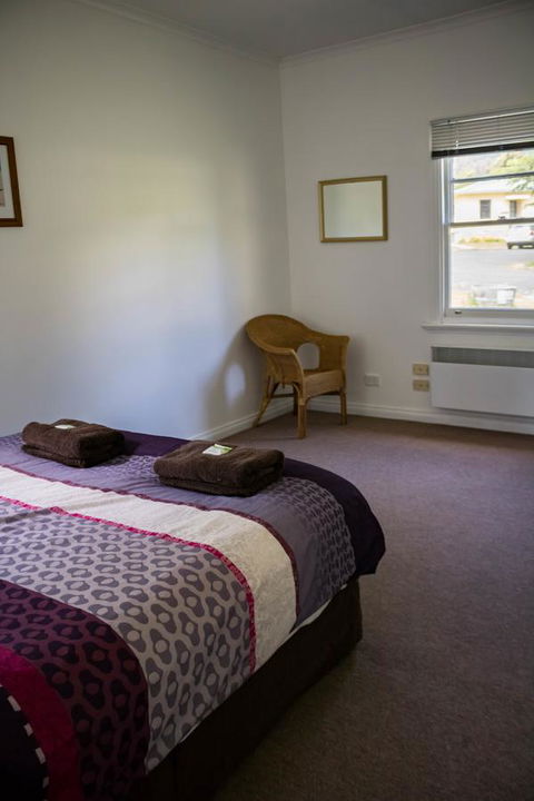 Giants Table And Cottages - Accommodation Bookings 6