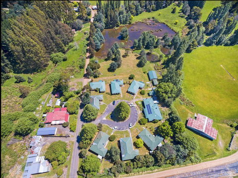 Giants Table And Cottages - Accommodation Bookings 0