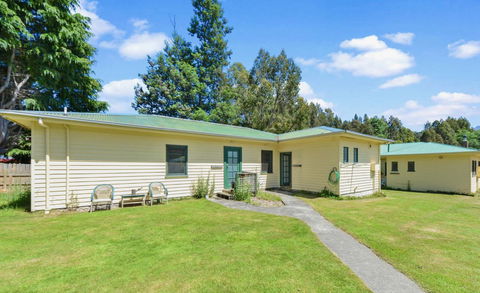 Giants Table And Cottages - Accommodation Bookings 10