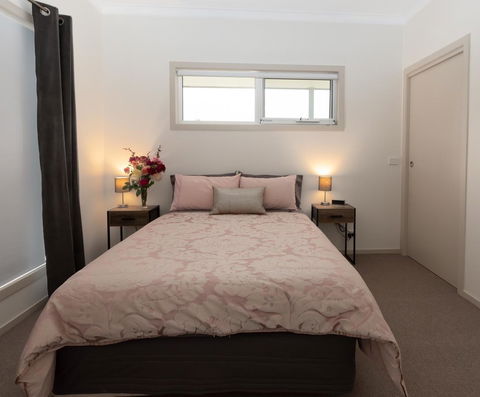Erriba House - Accommodation Bookings 13