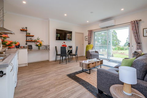 Erriba House - Accommodation Bookings 6