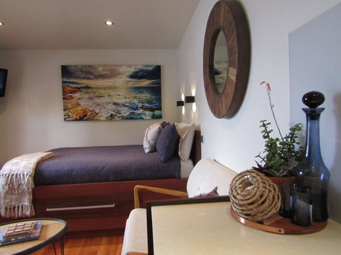 Salt Box Hideaway - Accommodation Bookings 0