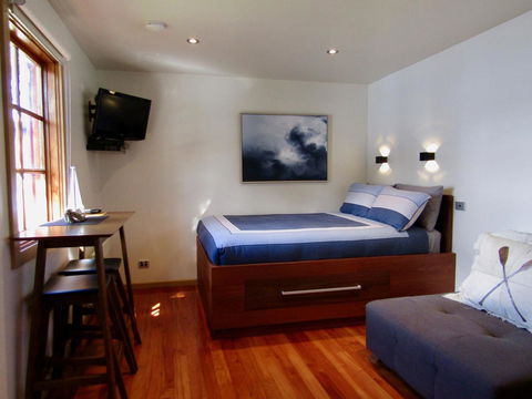 Salt Box Hideaway - Accommodation Bookings 5