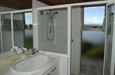 The Boat Shed - Accommodation Bookings 8