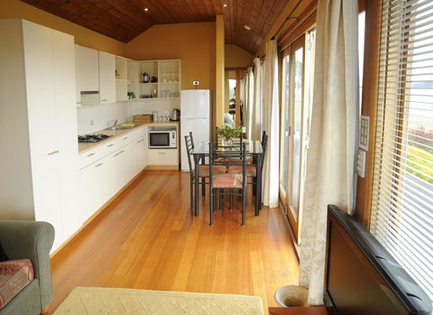 The Boat Shed - Accommodation Bookings 7