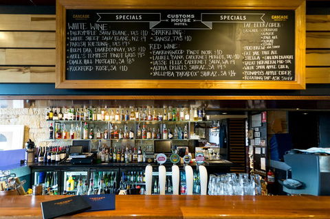 Customs House Hotel - Accommodation Bookings 7
