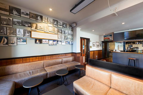 Customs House Hotel - Accommodation Bookings 1