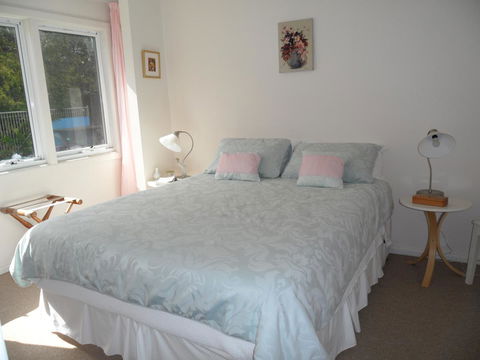 Anchorage Waterfront Retreat - Accommodation Bookings 15