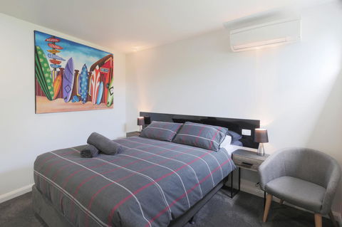 Georges Bay Apartments - Accommodation Bookings 23