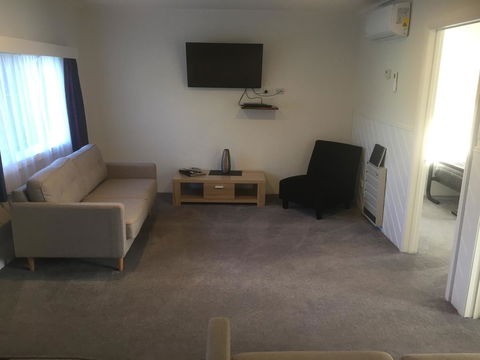 Georges Bay Apartments - Accommodation Bookings 29