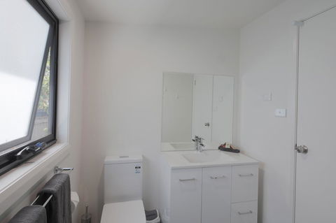 Georges Bay Apartments - Accommodation Bookings 20