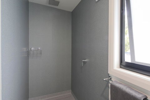 Georges Bay Apartments - Accommodation Bookings 19