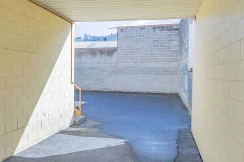 4 Bedroom House - Hobart CBD - Free Parking - Free WIFI - Accommodation Bookings 26