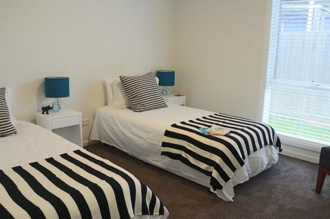 Sisters Beach Paradise - Accommodation Bookings 8