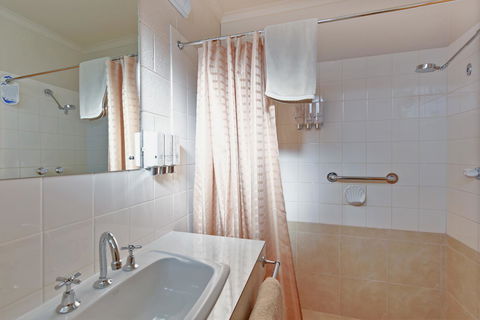 Gold Rush Inn - Accommodation Bookings 24