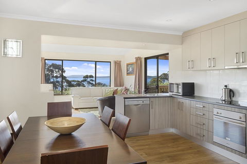 Mirramar House - Accommodation Bookings 8