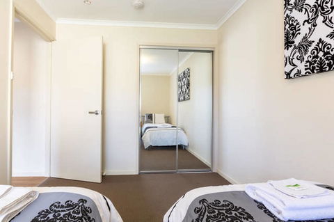 Mirramar House - Accommodation Bookings 20