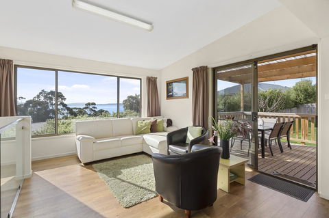 Mirramar House - Accommodation Bookings 4