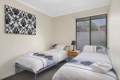 Mirramar House - Accommodation Bookings 19