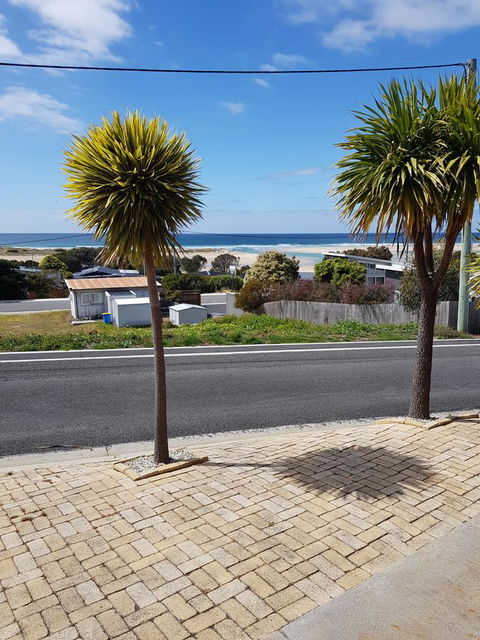Blue Seas Holiday Villas - Accommodation Bookings 7