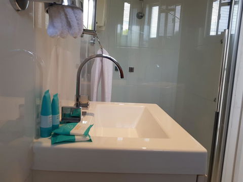Blue Seas Holiday Villas - Accommodation Bookings 21