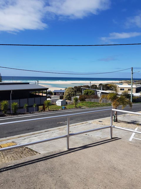 Blue Seas Holiday Villas - Accommodation Bookings 33