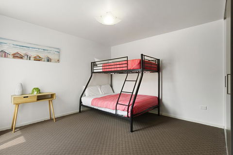 170 Hazards View Drive - Unit 2 - Accommodation Bookings 8