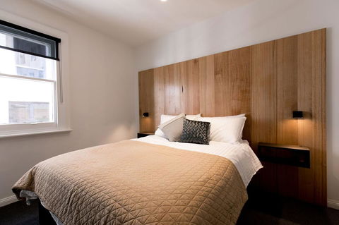 105 Mac Unique Apartments - Accommodation Bookings 9