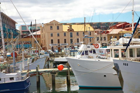 Hobart Waterfront Apartments - Accommodation Bookings 10